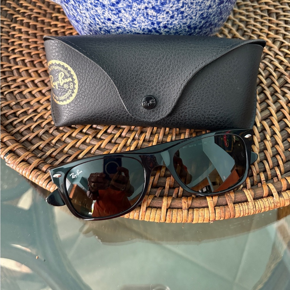 Ray-Ban Classic Black Sunglasses